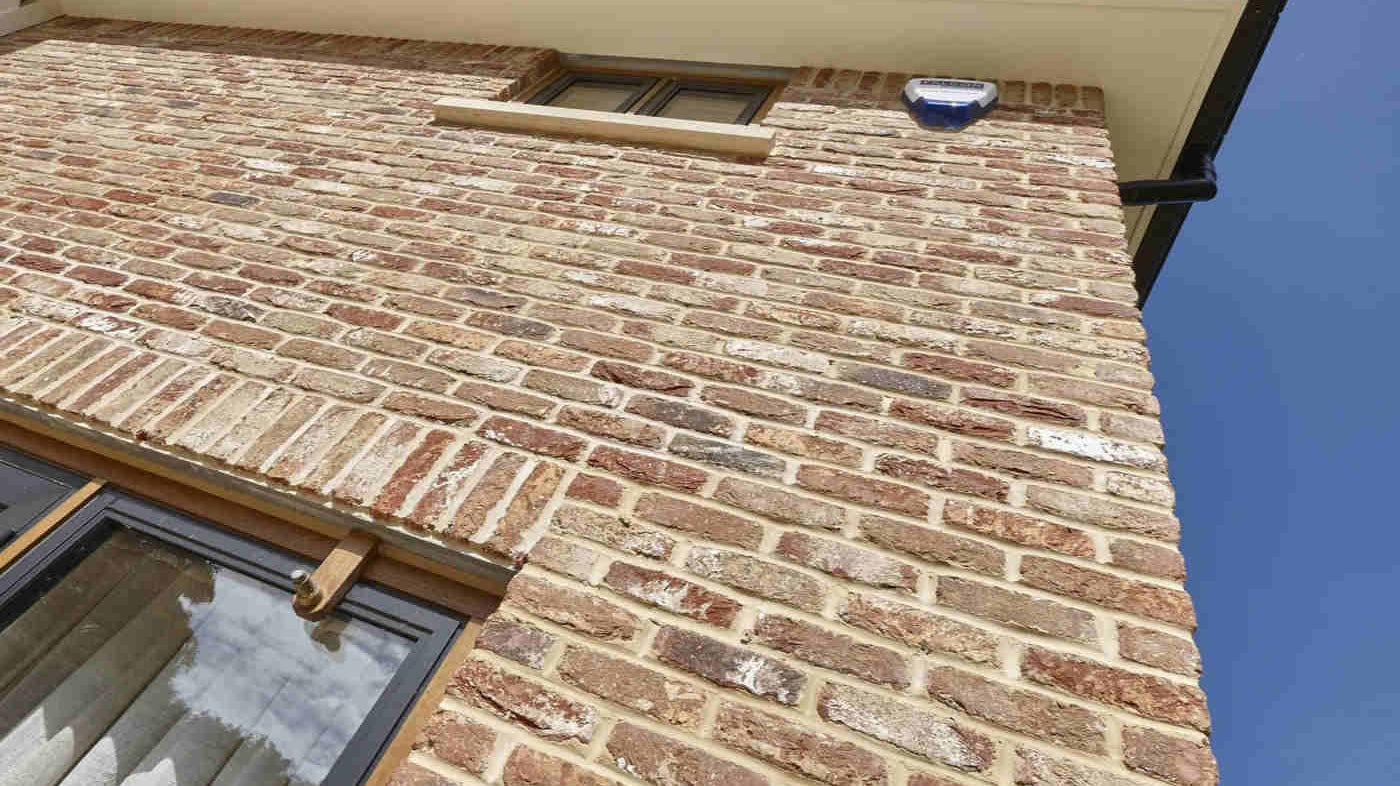 Choosing the Right Brick Colour for Your Home Project