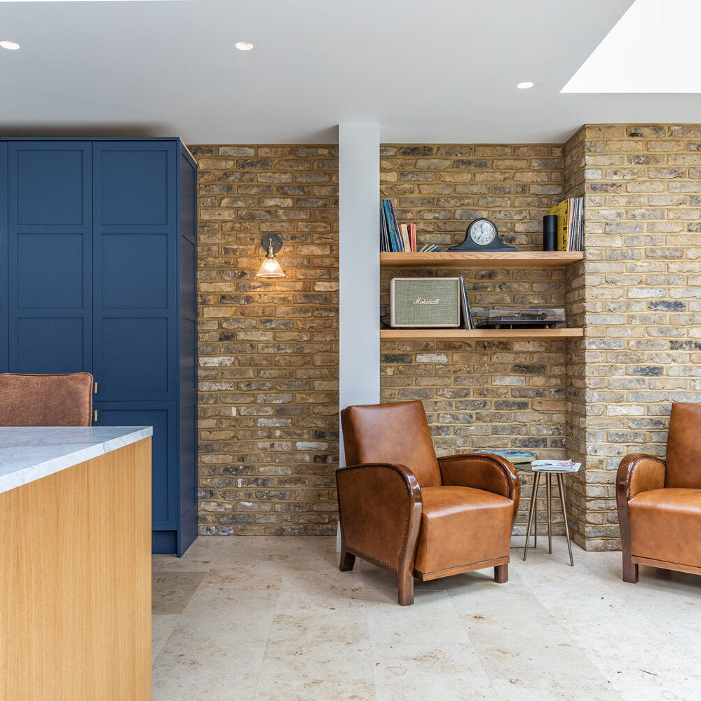 Our extensive collections consist of high quality building, landscaping and architectural products are made from the highest standard of clay and traditional manufacturing techniques