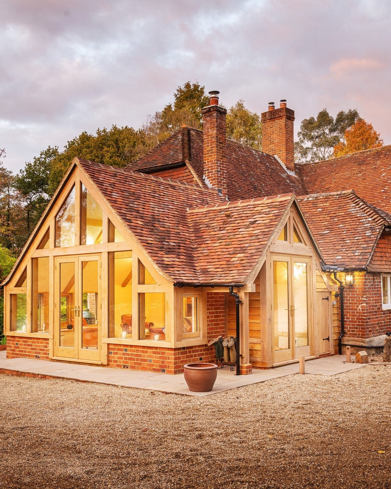 Traditional Roofing Collection Handmade Clay Roof Tile Supplier