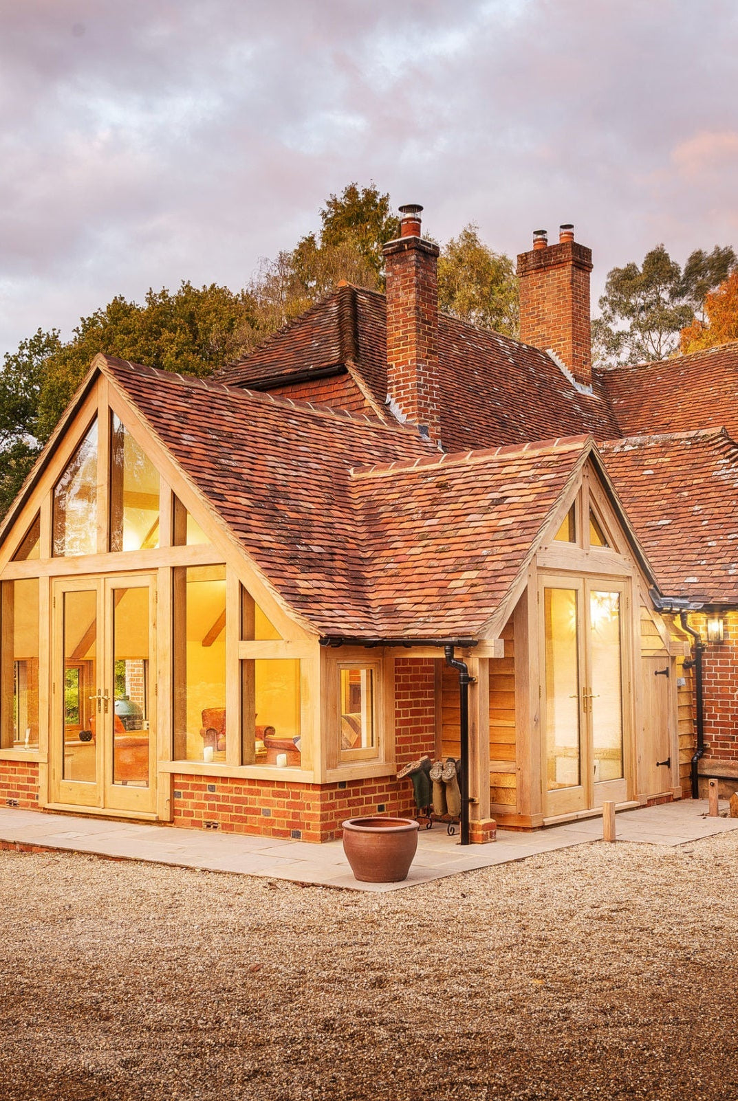 Traditional Roofing Collection Handmade Clay Roof Tile Supplier
