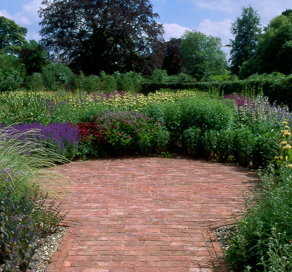 red brick country garden patio area by heritage brick company